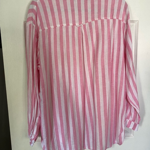 Pink and White Striped Button-Up Shirt - Picture 5 of 6